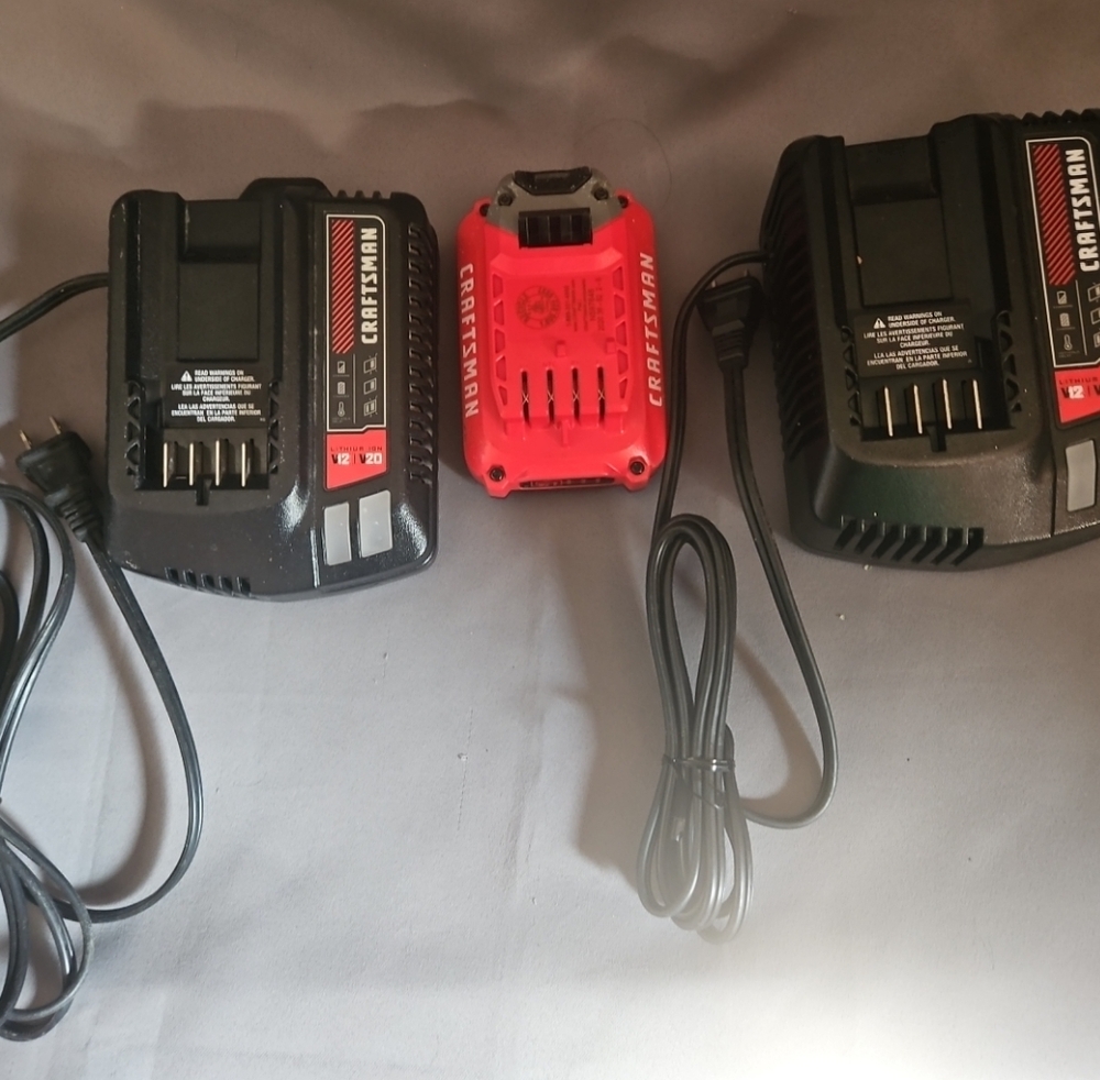 Craftsman CMCB202 20 Volt Lithium Ion Battery And Charger Tested And Working